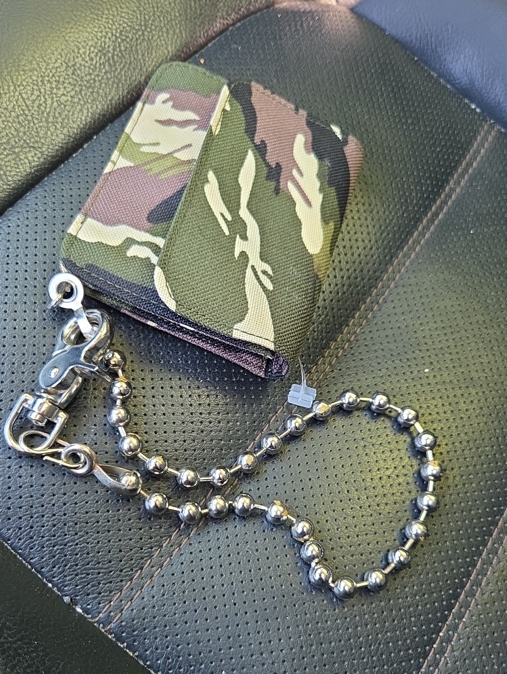 Camo Card Wallet with Chain - Green Camouflage